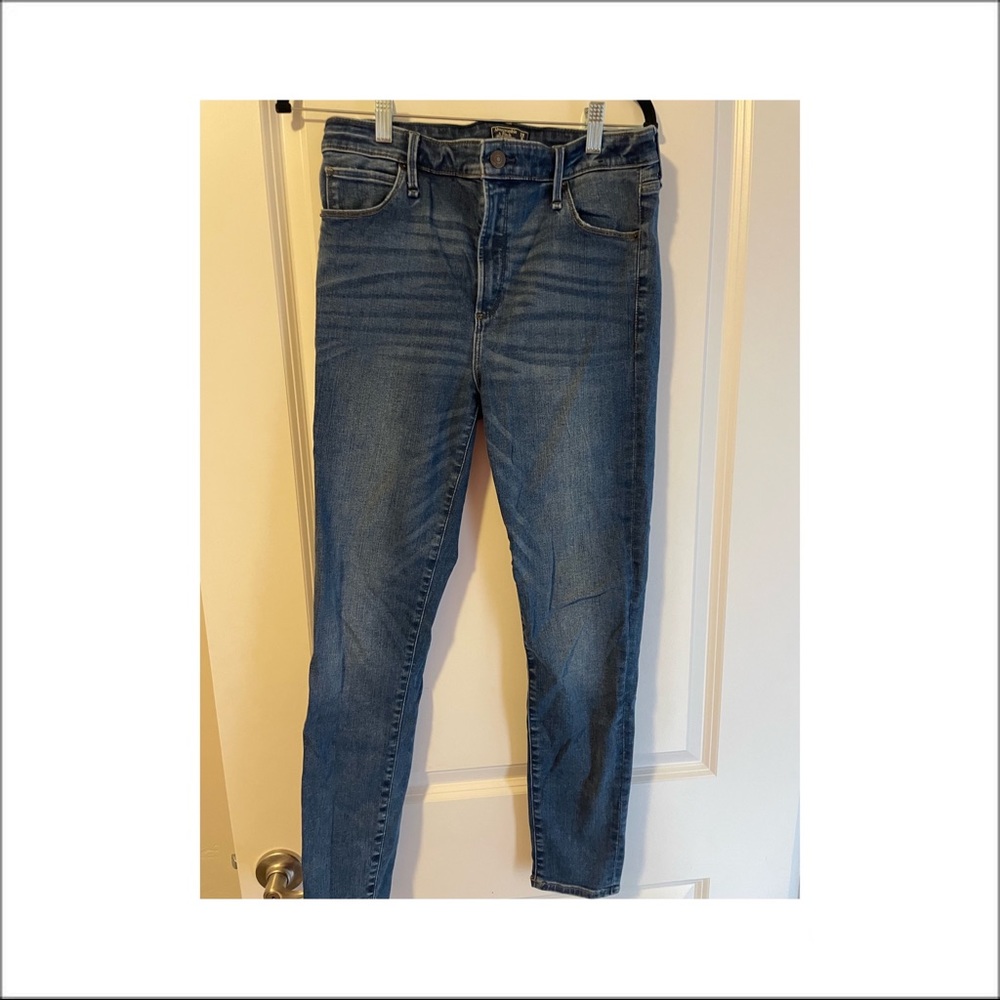 Abercrombie & Fitch Simone High Rise Super Skinny jeggings, size 29 / 8